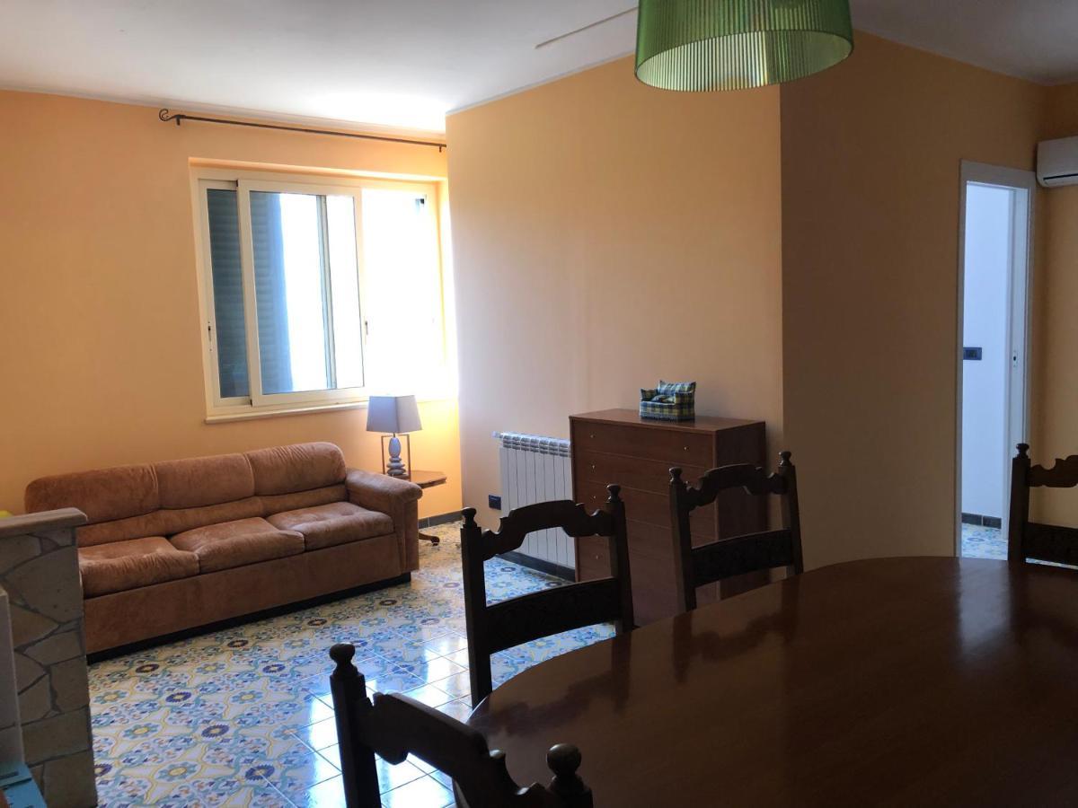 B&B Villa Zia Febronia Patti Eksteriør billede