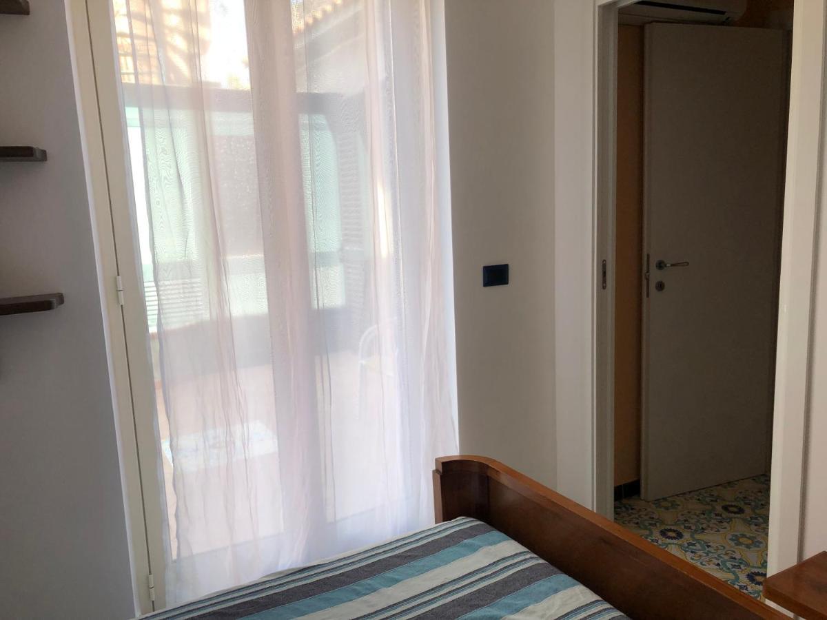 B&B Villa Zia Febronia Patti Eksteriør billede