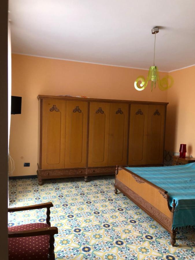 B&B Villa Zia Febronia Patti Eksteriør billede