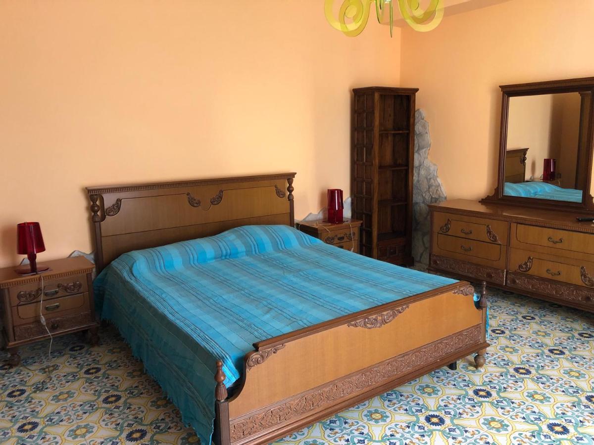 B&B Villa Zia Febronia Patti Eksteriør billede