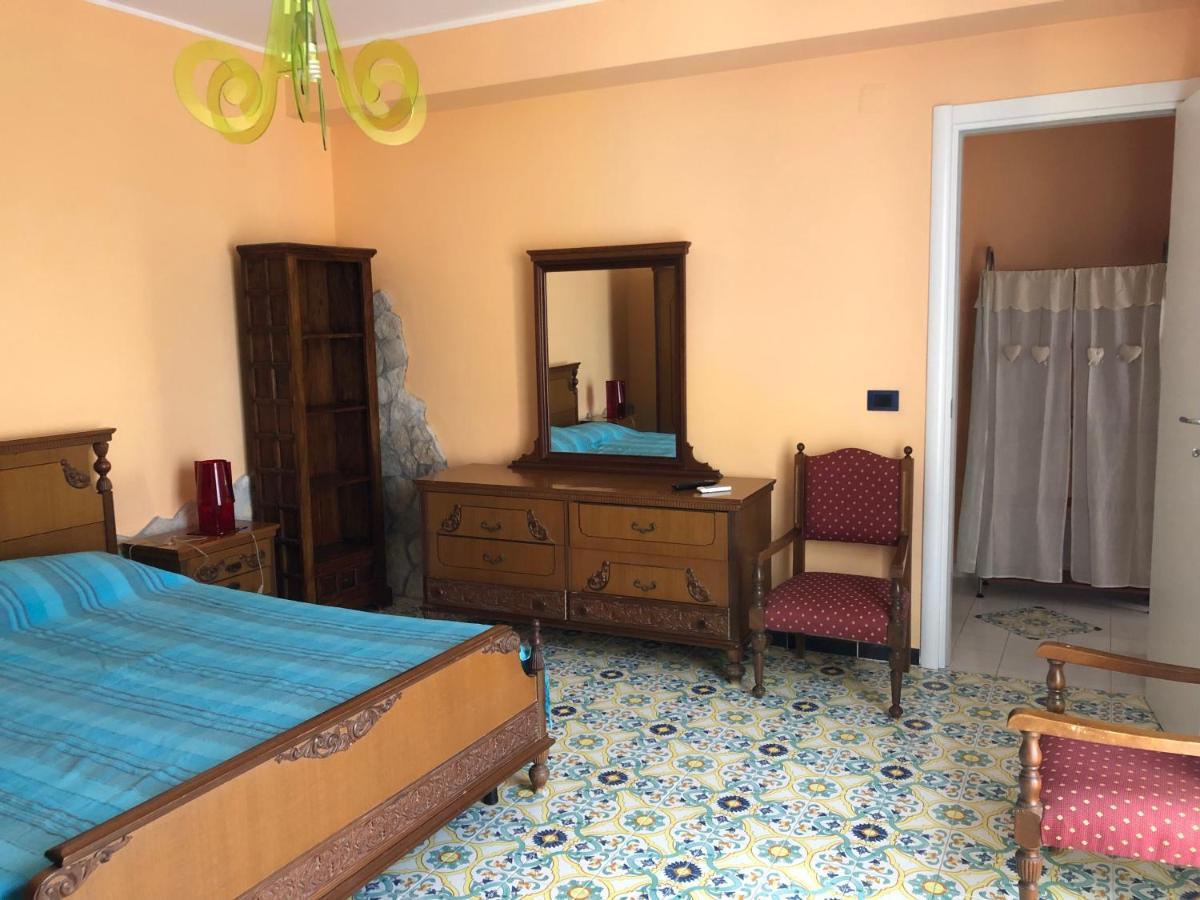 B&B Villa Zia Febronia Patti Eksteriør billede
