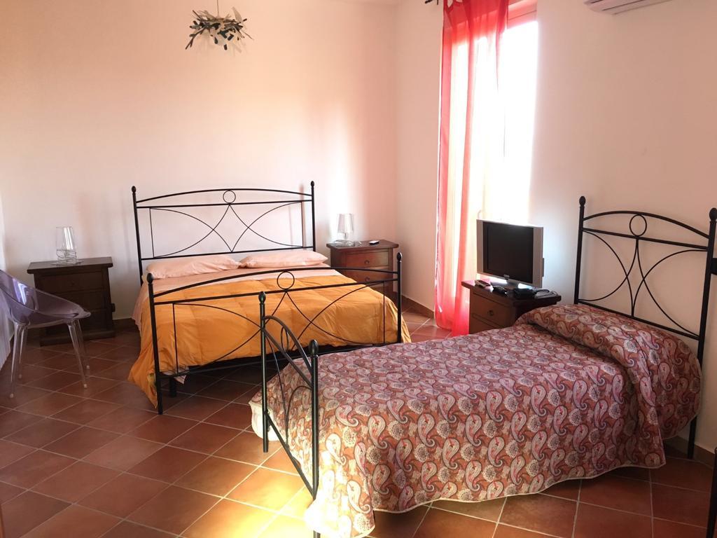 B&B Villa Zia Febronia Patti Eksteriør billede