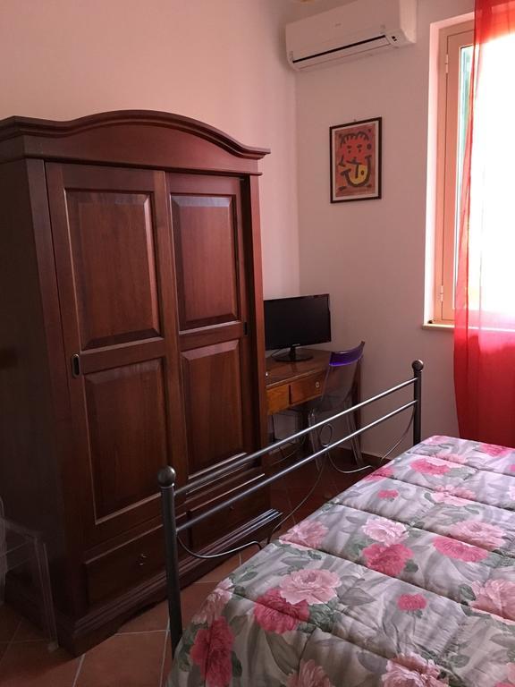 B&B Villa Zia Febronia Patti Eksteriør billede